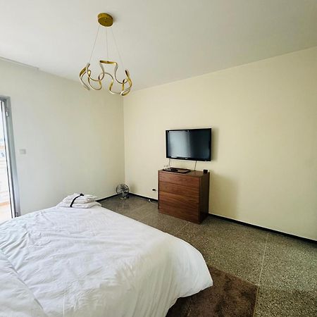 Appartement Spacieux - Bd Anfa คาซาบลังกา ภายนอก รูปภาพ