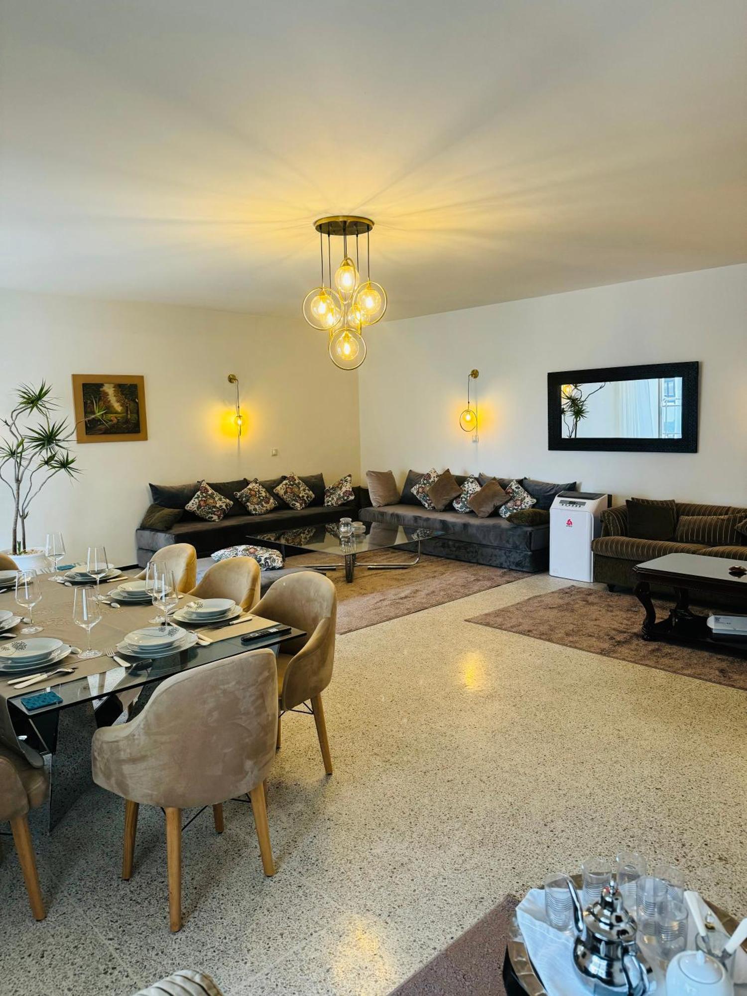 Appartement Spacieux - Bd Anfa คาซาบลังกา ภายนอก รูปภาพ